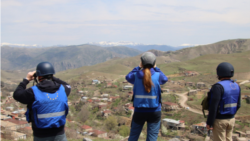 Арменияның оңтүстігіндегі Сюник облысында жүрген Еуроодақ миссиясының бақылаушылары (архивтегі фото)