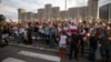 У десятках міст Білорусі вже тиждень тривають багатотисячні протести проти офіційних результатів президентських виборів, які учасники акцій називають сфальсифікованими