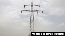 یک پایه برق وارداتی. عکس از آرشیف