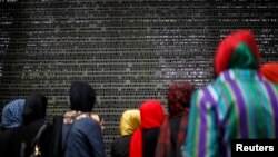 شماری از محصلین پوهنتون در ولایت بلخ
