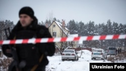 Фоторепортаж: місце перестрілки поліцейських у Княжичах