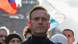 Showdown In Moscow: Navalny Risks Jail With Return To Russia