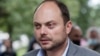 За словами адвоката, 41-річний Кара-Мурза за час ув’язнення схуд на 17 кілограмів
