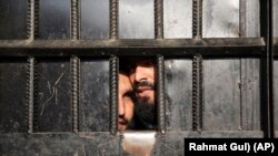 عکس از آرشیف