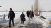 Жители Барака.