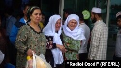 Тело убитой в Подмосковье пятилетней таджикской девочки доставлено в Душанбе