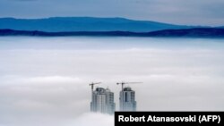 Република Македонија: фотографија од планината Водно за време на високи концентрации на загадувачи во воздухот во Скопје.