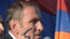 Armenia -- Opposition leader Levon Ter-Petrosian addresses thousands of supporters rallying in Yerevan, 28Apr2011.