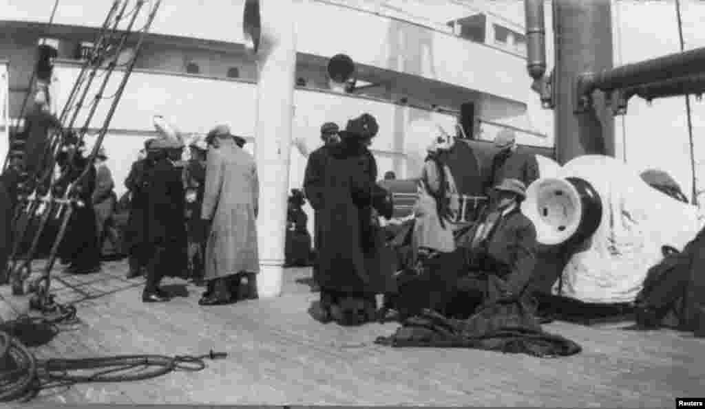 A group of survivors from the &quot;Titanic&quot; disaster aboard the &quot;Carpathia&quot; after being rescued.