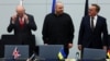Міністар абароны Вялікай брытаніі Джон Гілі, тагачасны міністар абароны Ўкраіны Рустэм Умераў і міністар абароны Нямеччыны Борыс Пісторыюс, архіўнае фота красавіка 2025 году.