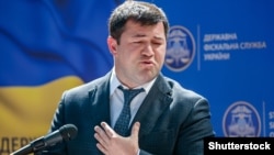 Чиновник отримає суму середнього заробітку