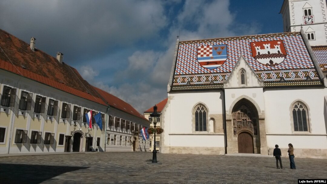 Hrvatska Vlada ocijenila izvješće Europske komisije o vladavini prava u Hrvatskoj kao odmjereno i u velikoj mjeri korektno. (Foto: Zgrada Vlade Hrvatske i Crkva Svetog Marka, Zagreb 5. listopada 2015. godine)