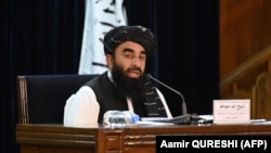 ذبیح الله مجاهد سخنگو و معین وزارت اطلاعات و فرهنگ طالبان