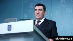 У переліку депутатів, які голосували за ратифікацію Харківських угод, «дуже багато цікавих персонажів, які, на сьогоднішній день продовжують перебувати в українській політиці», зазначив секретар РНБО