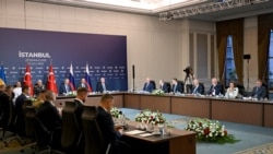Май айынан бери Стамбулда украин жана орус делегациялары ушуну менен үчүнчү жолу жолугушту. 2025-жылдын 23-июлу.