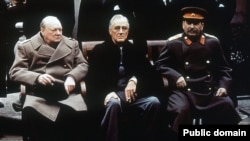 Ялта, Крим. Під час роботи Ялтинської конференції союзників, 1945 рік. На фото (зліва направо): Вінстон Черчилль, Франклін Рузвельт і Йосип Сталін