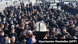 Бишкектеги кытай мигранттарына каршы митинг.