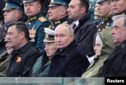 Путін на параді на Красній площі в Москві. Йде сніг. Росія, 9 травня 2024 року