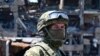 Российский военный в оккупированном Мариуполе. Иллюстративное фото