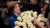 Молдова: Санду оголосила про перемогу в напруженому другому турі президентських виборів 