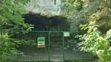 Несмотря на то, что Чокурча находится в городской черте, добираться до нее приходится неухоженными тропами