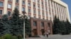 Туркменских студентов могут отчислить из медуниверситета Белоруссии из-за того, что туркменские банки не переводят оплату