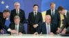 Під час підписання документів саміту Україна-ЄС. Київ, 8 липня 2019 року 