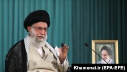 آیت الله علی خامنهای رهبر ارشد ایران. عکس از آرشیف