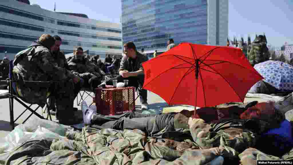 BiH - Osmi dan protesta penzioniranih vojnika Armije BiH, 27. mart 2012.