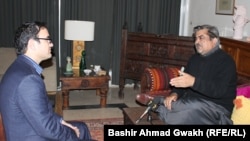 جمال شاه د سولې پر لور خپرونې لپاره د مرکې په حال کې