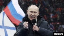 Путин үзен яклап оештырылган җыенда чыгыш ясый