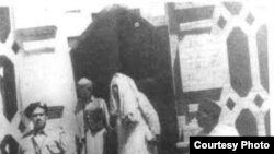خان شهید له زندانه د خوشې کېدو پر مهال
