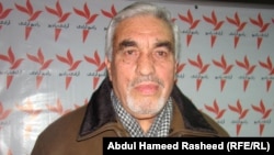 آرشیف، عتیق­ الله امیرخیل کارشناسِ نظامی حین مصاحبه با رادیو آزادی در کابل. 24Feb2011
