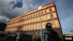Споруда ФСБ на Луб'янській площі в Москві
