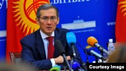 Джоомарт Оторбаев.