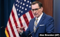Речник Міністерства оборони США Джон Кірбі під час брифінгу в Пентагоні (архівне фото)
