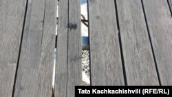 დაზიანებები "თეთრ ხიდზე"