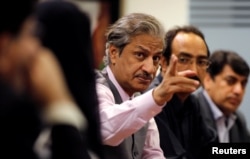 TV journalist and government critic Absar Alam. (file photo)