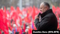 Moldovan President Igor Dodon delivers a speech during a Socialist Party rally in Chisinau on November 18.