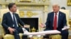 Про це Дональд Трамп (праворуч) заявив на пресконференції з генеральним секретарем альянсу Марком Рютте в Білому домі