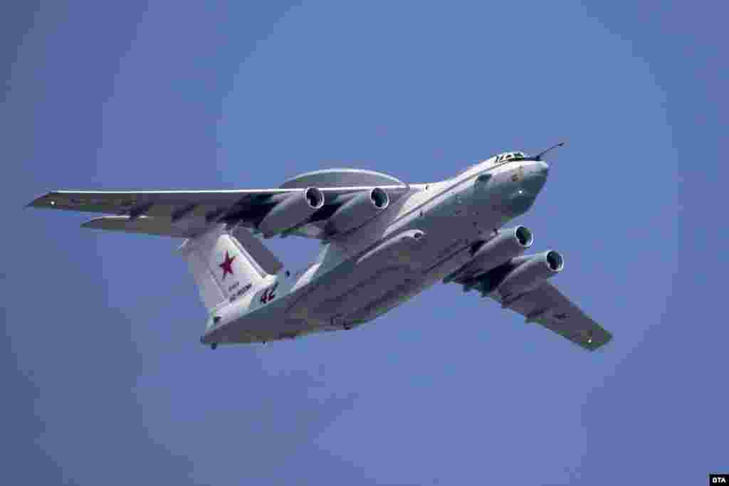 A Russian Beriev A-50 airborne early warning and control aircraft flies over central Moscow in May 2019. Kyiv claimed on January 15 that its military shot down an A-50 over the Sea of Azov. Kremlin spokesman Dmitry Peskov said he had “no information” about Ukraine striking the aircraft. He passed Russian reporters on to the Defense Ministry, which has remained silent on the claim. 