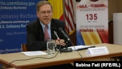 Ըրլ Լիցենբերգեր, արխիվ