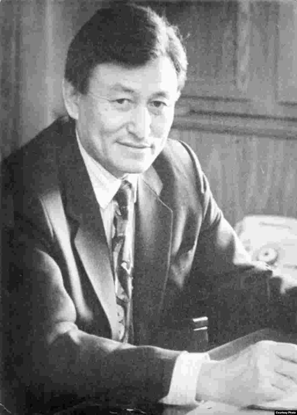 Жумабек Ибраимов&nbsp;(с 25 декабря 1998 года по 4 апреля 1999 года).&nbsp;