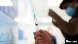 U opticaju su četiri potencijalne vakcine, ali i dalje nema odgovora koja od njih će biti uvezena u Bosnu i Hercegovinu.