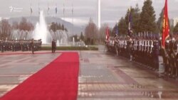 Шавкат Мирзиёев прибыл с "историческим" визитом в Таджикистан