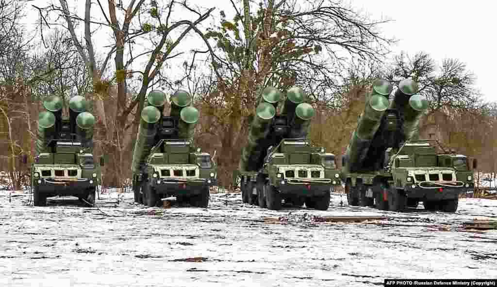 S-400 missiles during a joint exercise between Russian and Belarusian forces in Belarus seen a few days before Russia launched its invasion of Ukraine in February 2022. During the war on Ukraine, Russia's A-50 aircraft have reportedly been used to help guide surface missiles to airborne targets. In October 2023, the Kremlin claimed "24 Ukrainian combat aircraft" were downed in five days by S-400 missile crews using real-time targeting information sent from an A-50 aircraft. That disputed claim did not specify whether there were drones included in the claimed tally. 