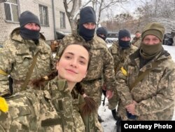 Іванна Цімерман у Житомирському військкоматі, 2022 рік