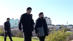 Глава Чечни Рамзан Кадыров вместе с мэром Грозного Шах-Магомедом Кадыровым инспектирует строящиеся объекты. Архивное фото