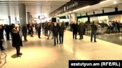 Зал прибытия международного аэропорта «Звартноц»