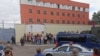 Зі слідчого ізолятора у Мінську звільнили близько 100 протестувальників